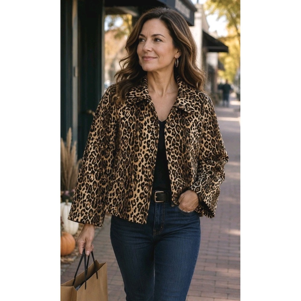 Jaclyn Smith Swing Jacket Leopard Print Coat Long Sleeve Women Small Neck Snap